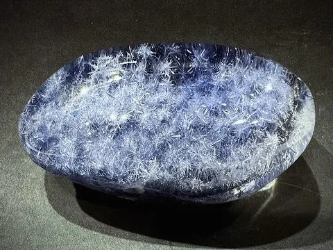 Dumortierite in Quartz