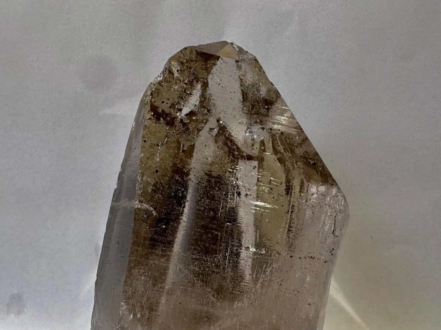 アルプス水晶 (スモーキークォーツ)