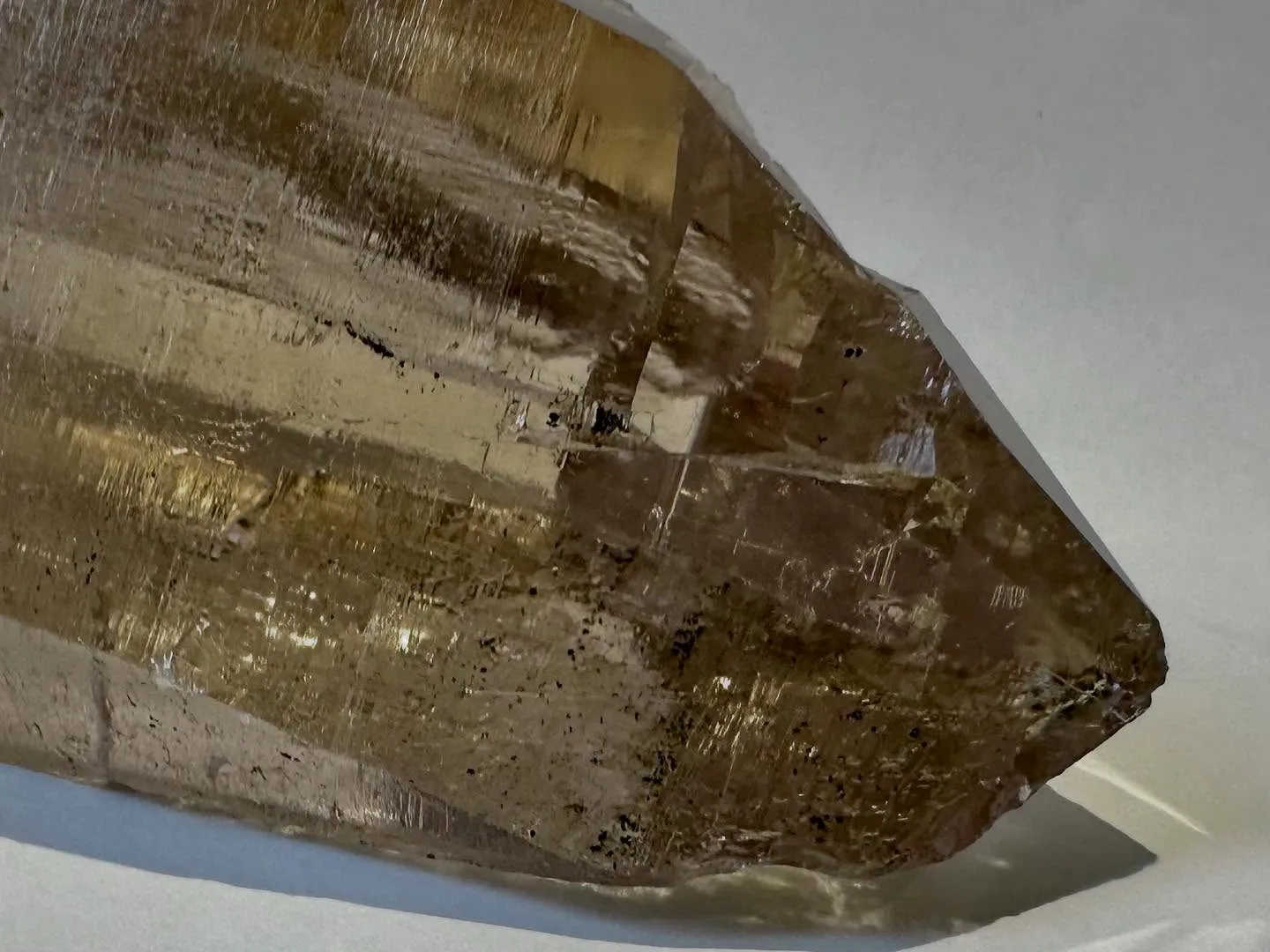 アルプス水晶 (スモーキークォーツ)