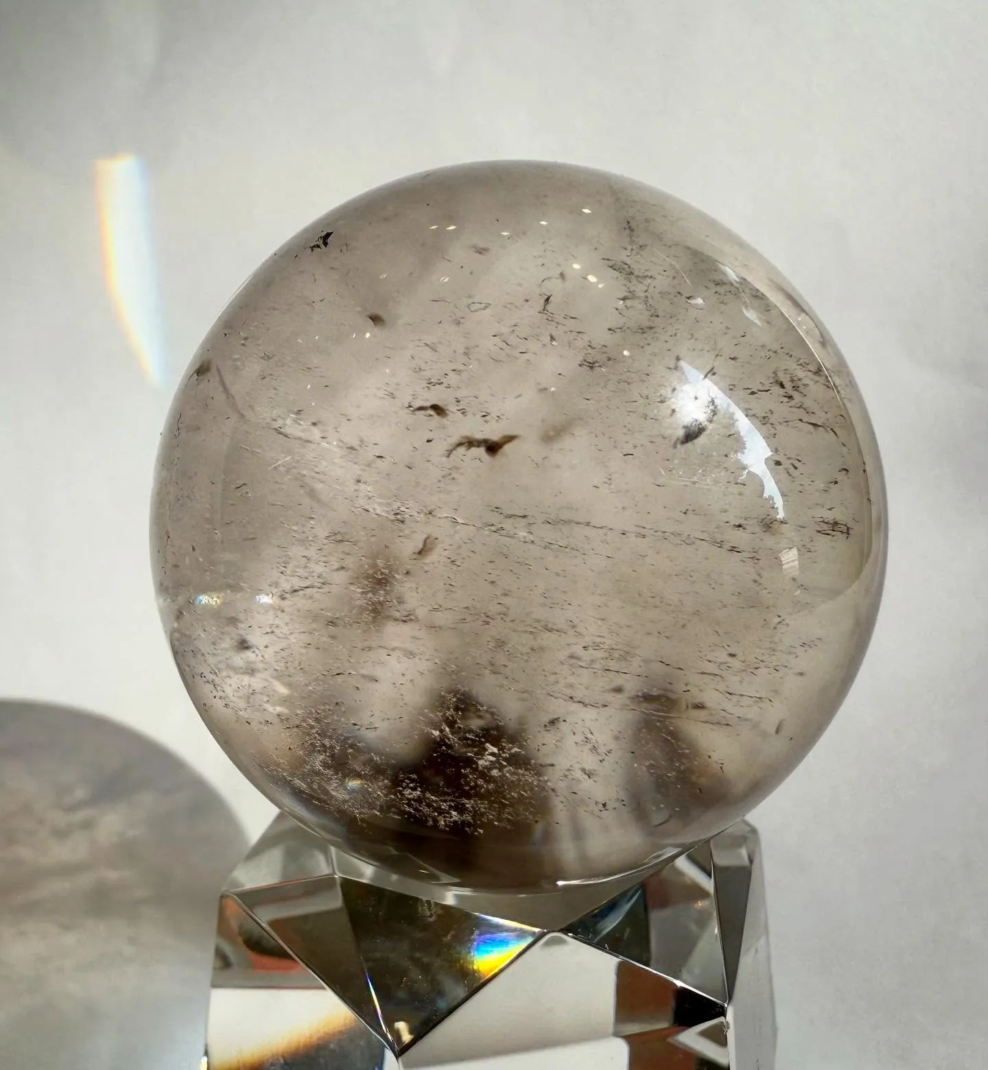 スモーキーファントムクォーツ