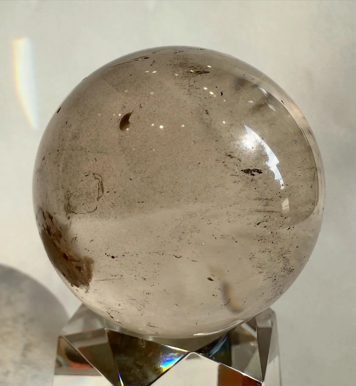 スモーキーファントムクォーツ