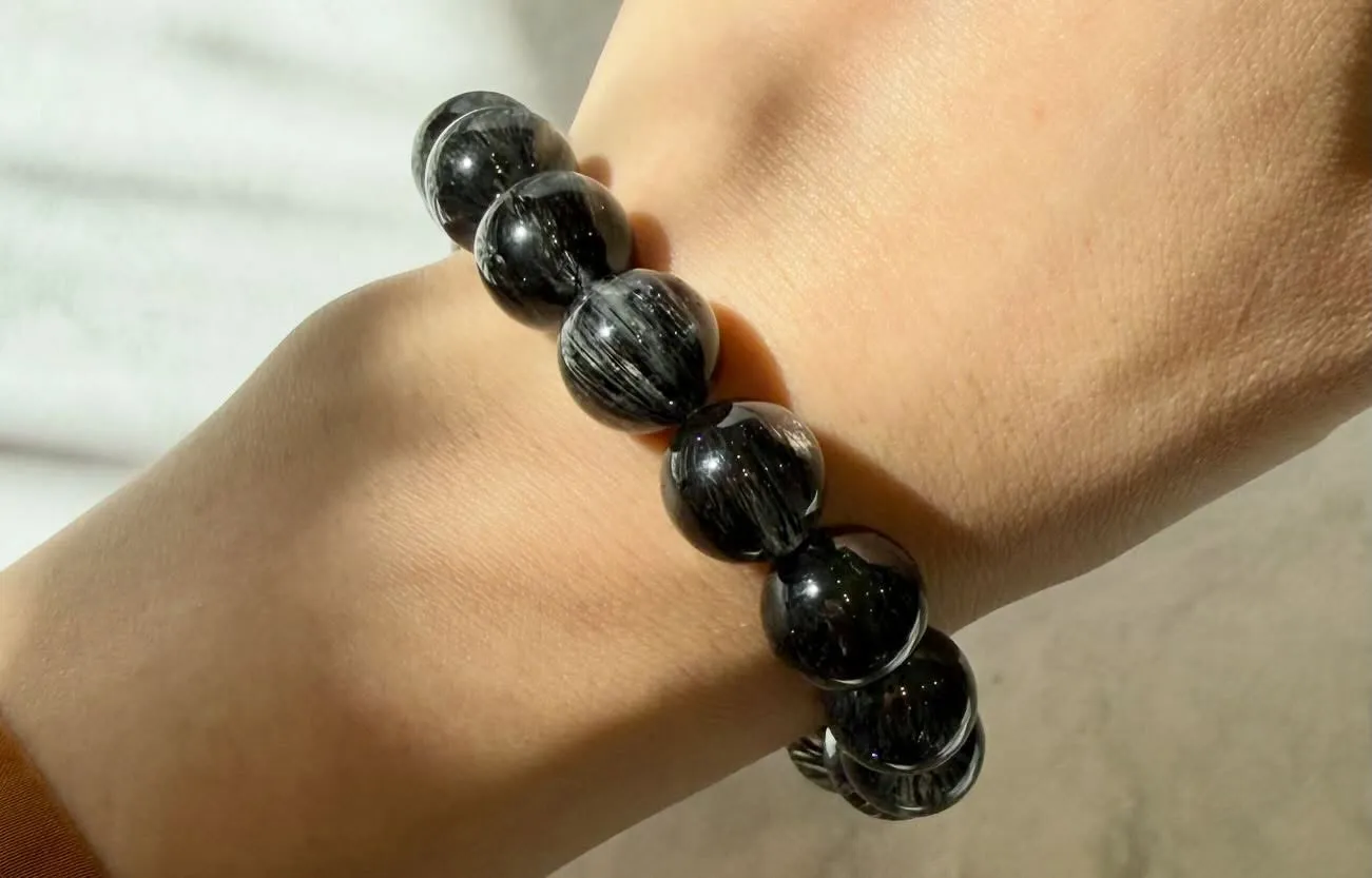 ブラックルチルクォーツ