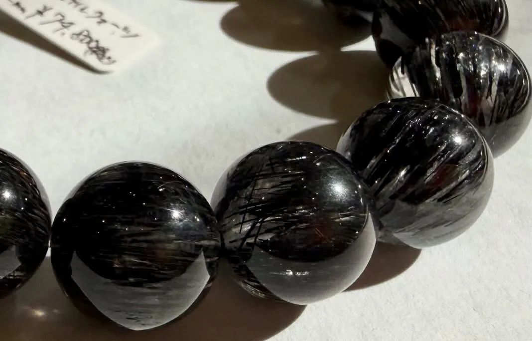 ブラックルチルクォーツ