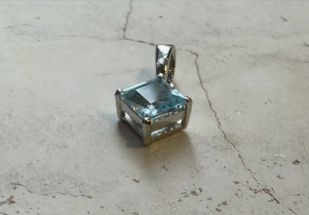 スイスブルートパーズ