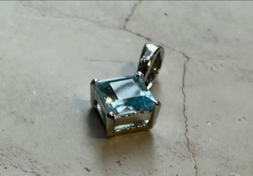 スイスブルートパーズ