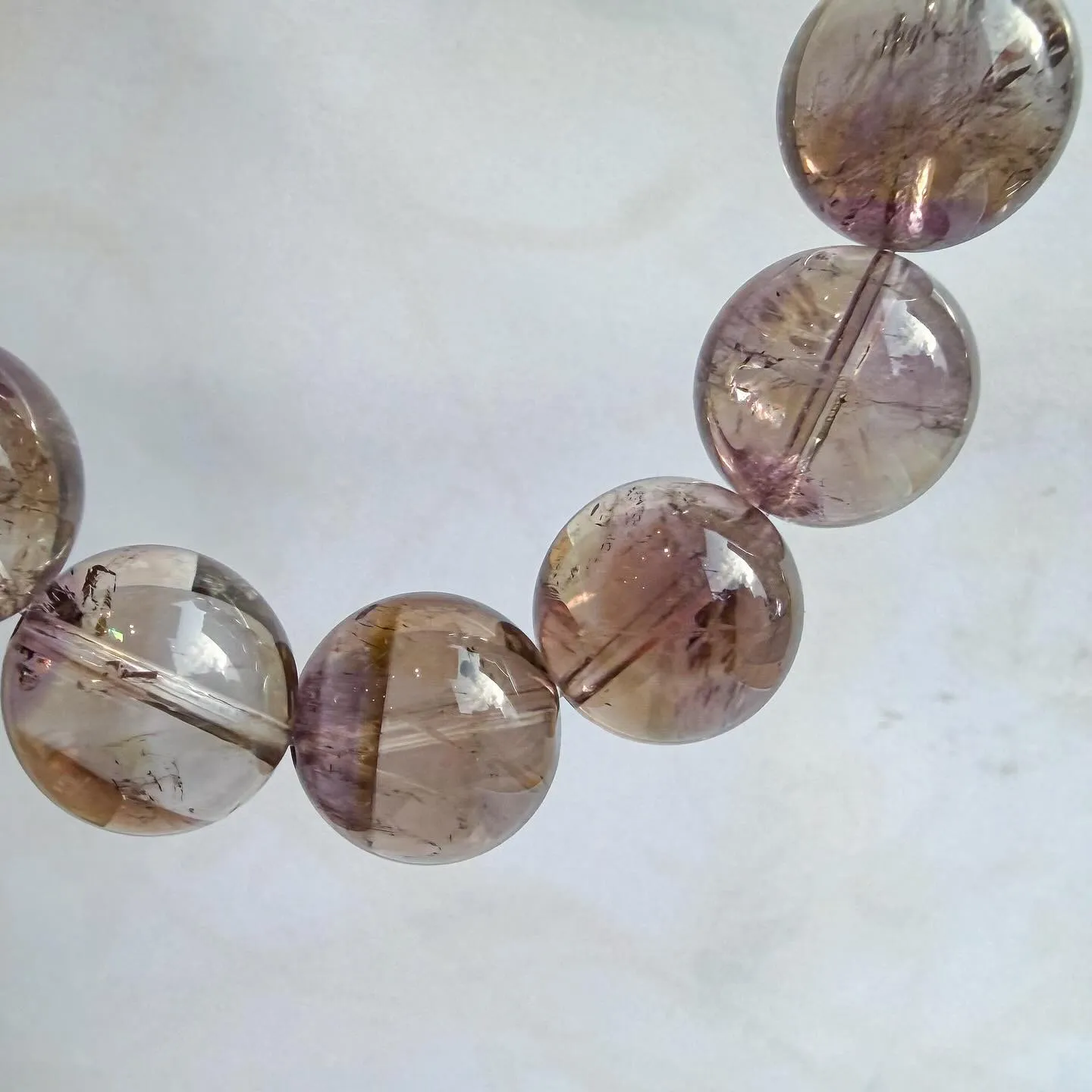 ブランドバーグアメジスト