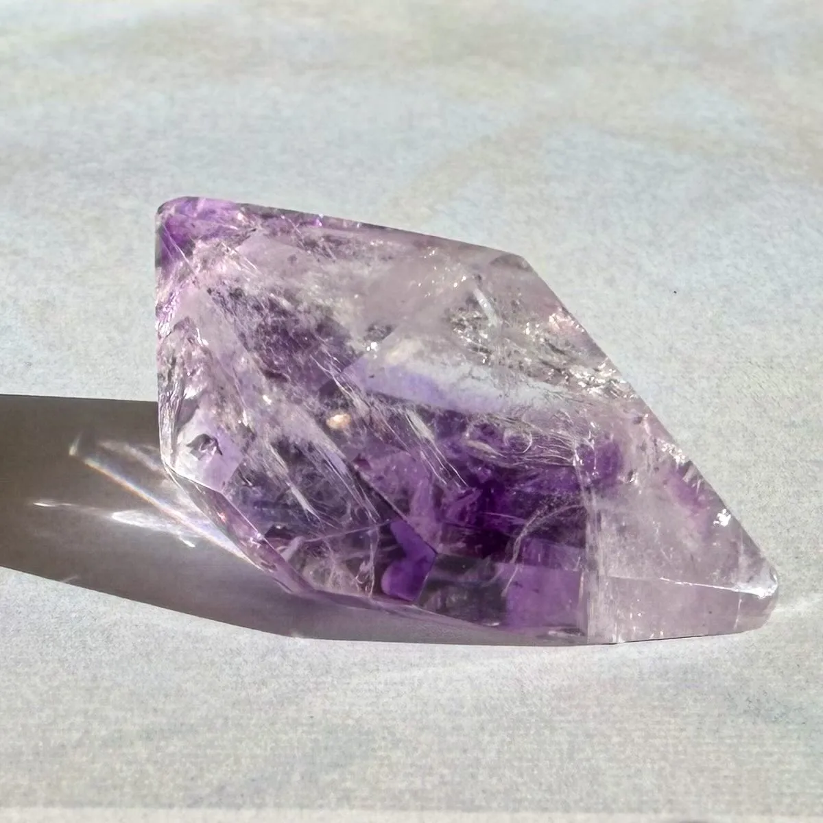 アメジストエレスチャル