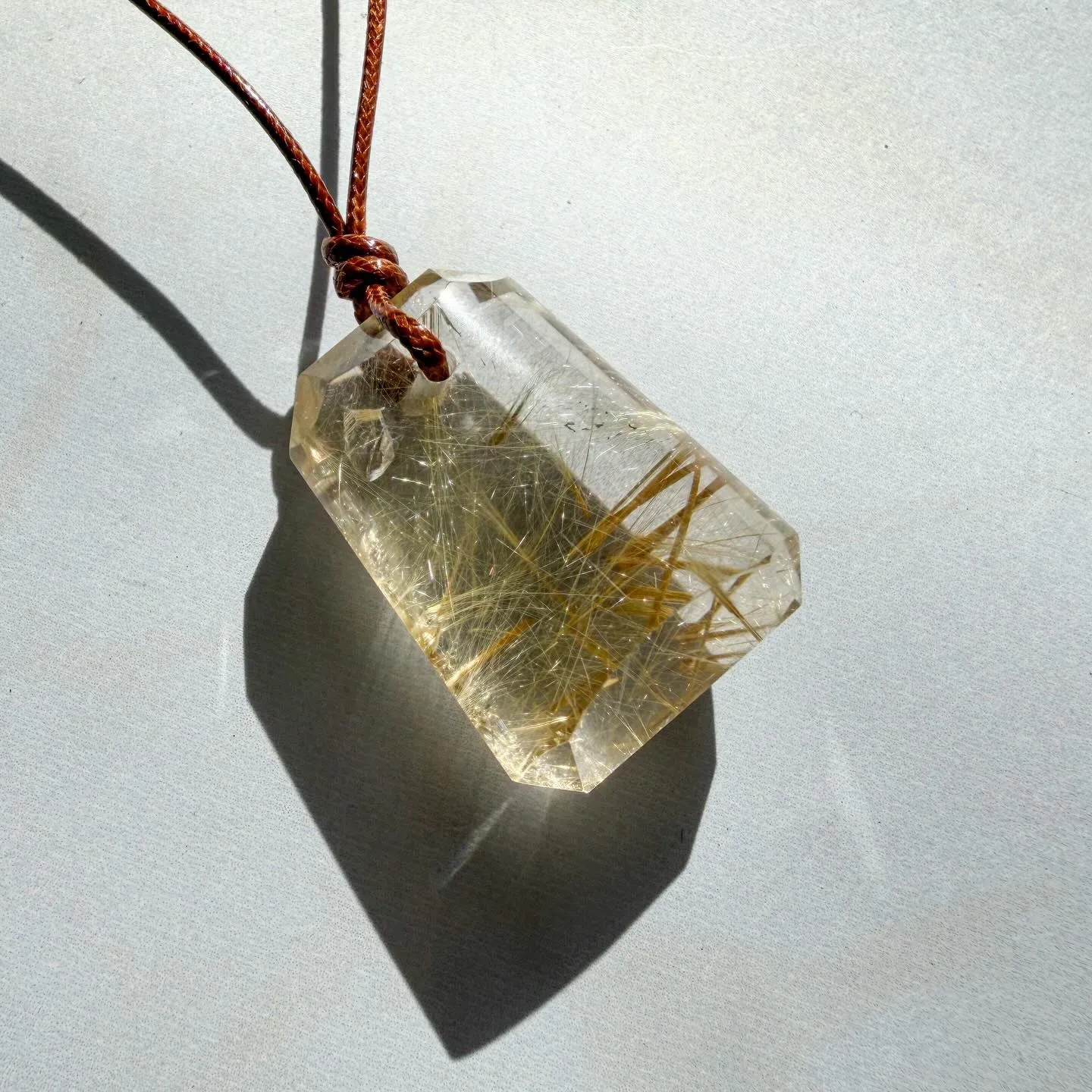 ゴールデンルチルクォーツ