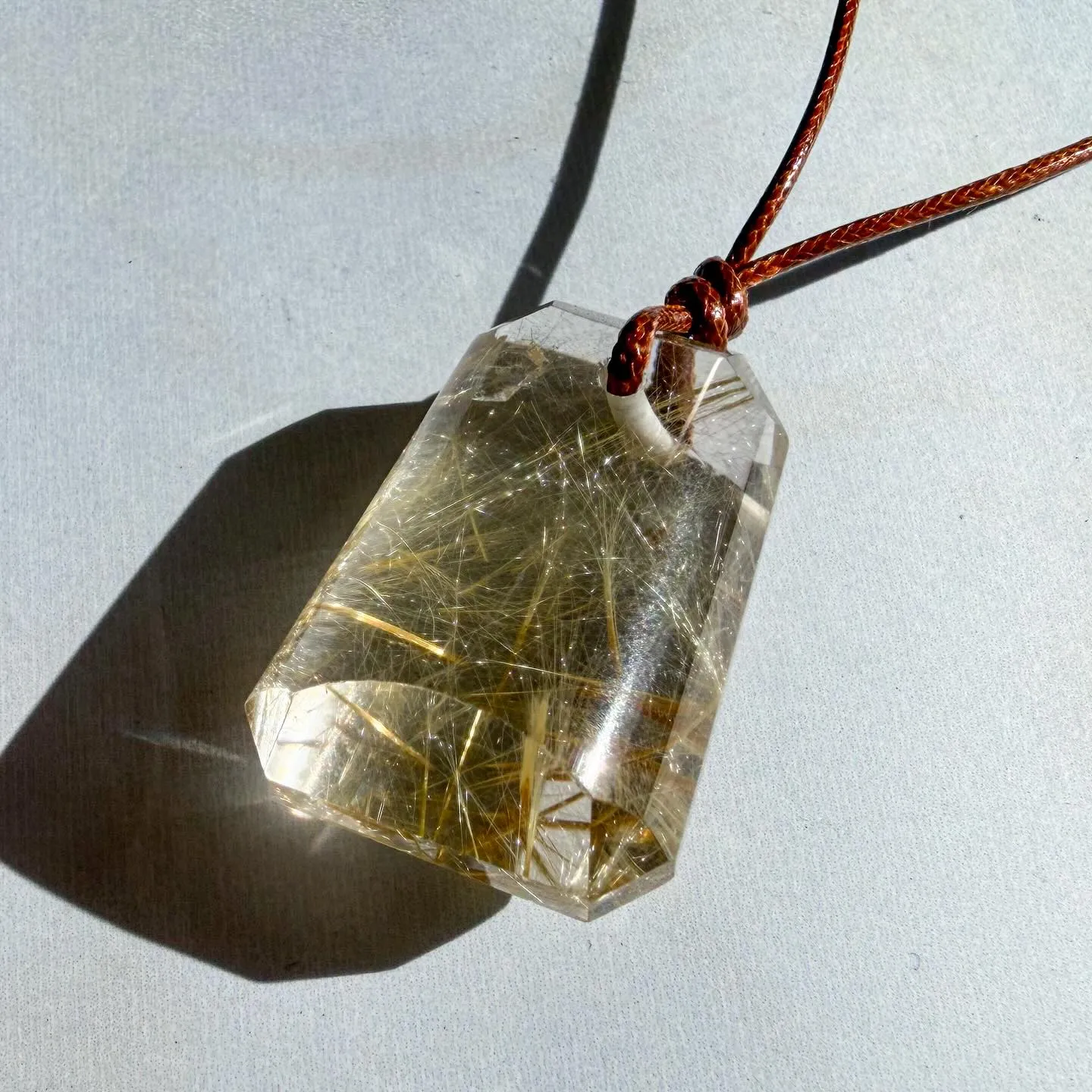 ゴールデンルチルクォーツ