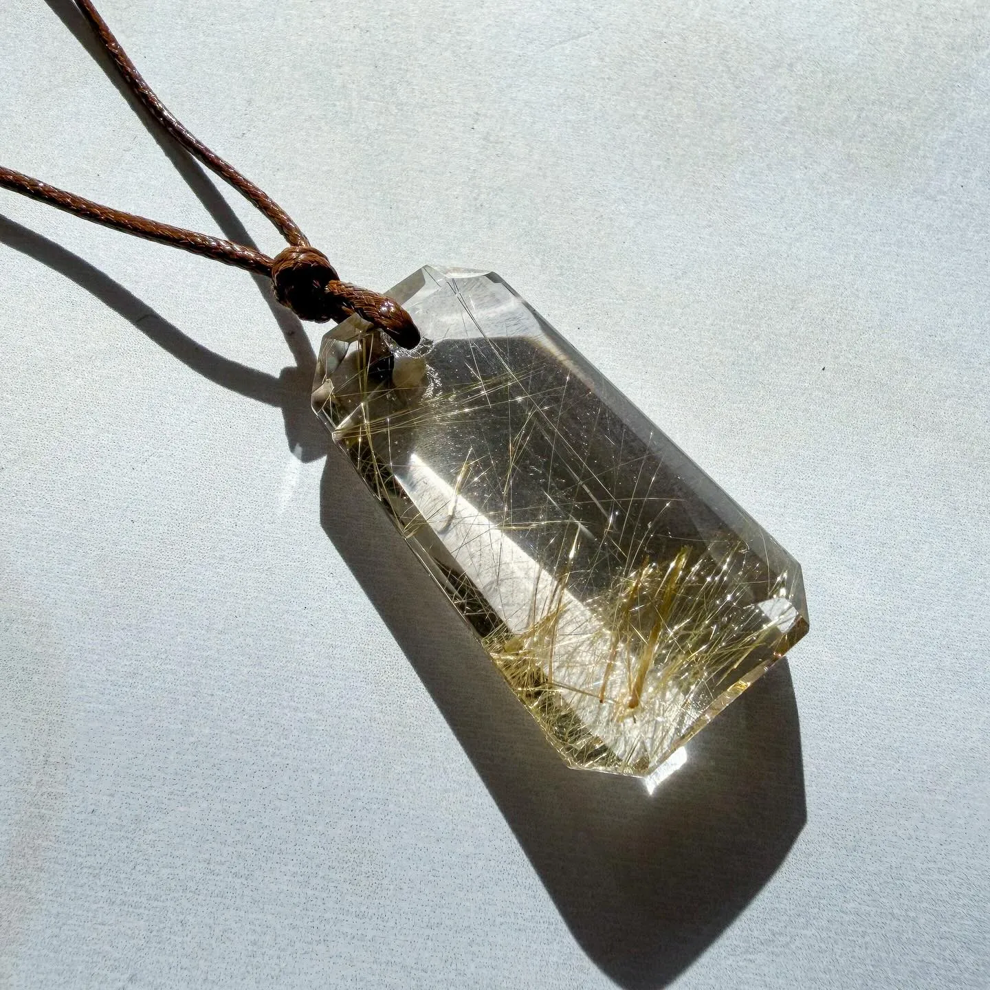 ゴールデンルチルクォーツ