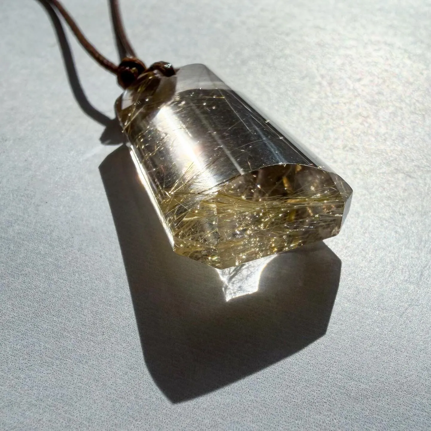 ゴールデンルチルクォーツ