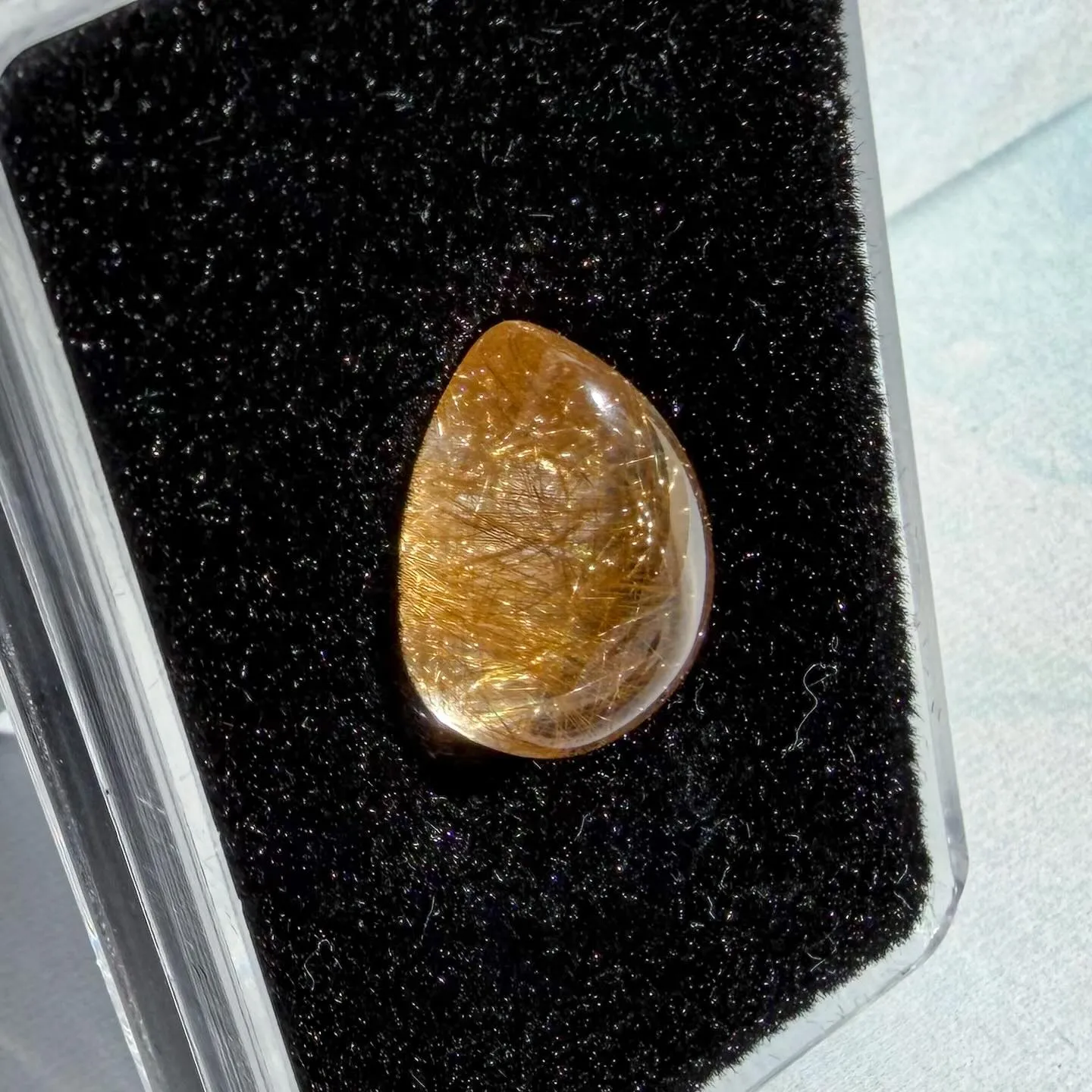 ゴールデンルチルクォーツ