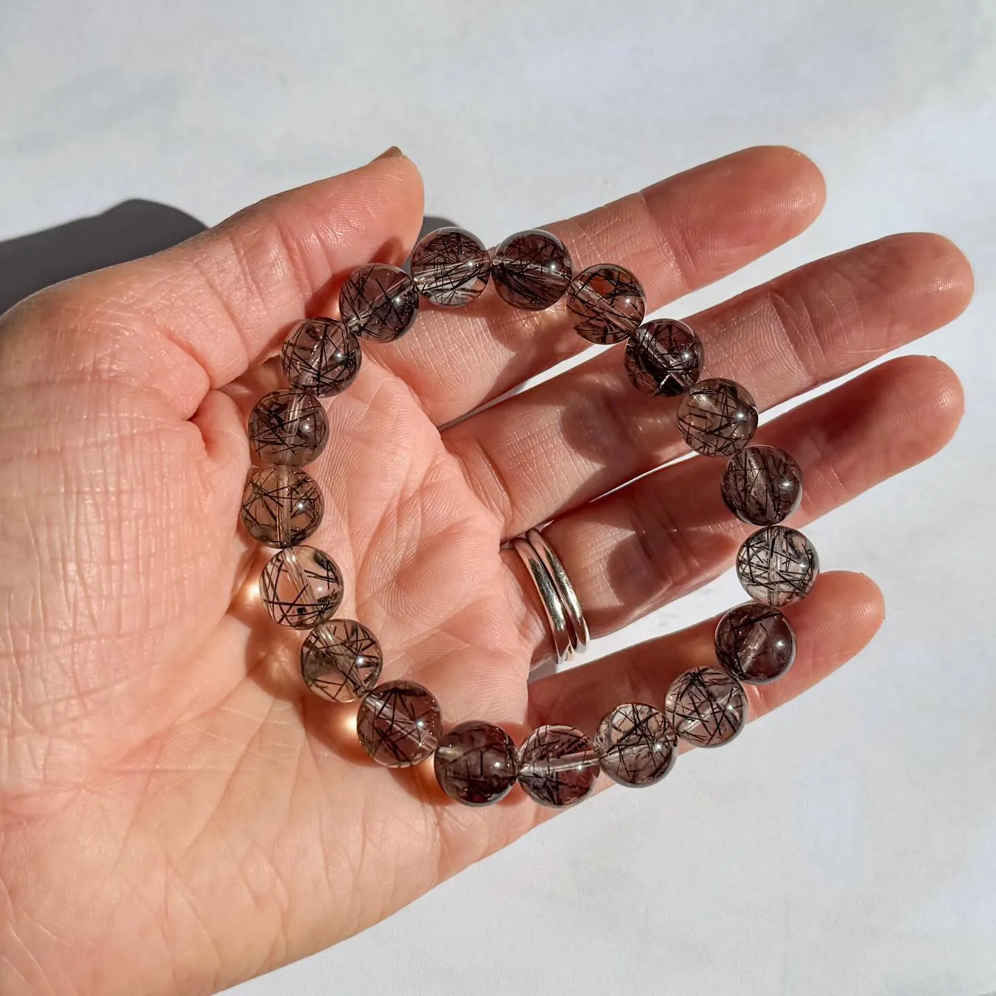 スモーキーブラックルチルクォーツ