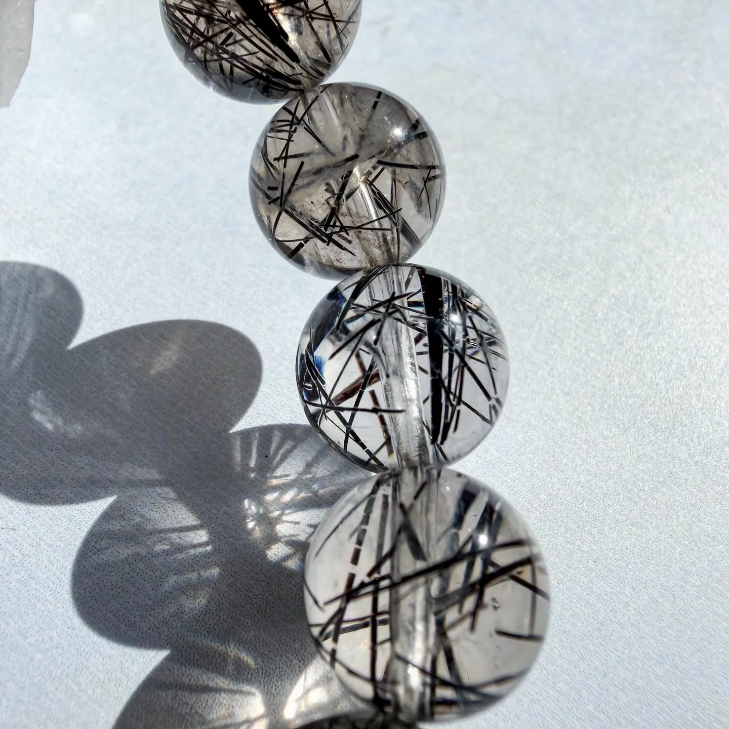 スモーキーブラックルチルクォーツ