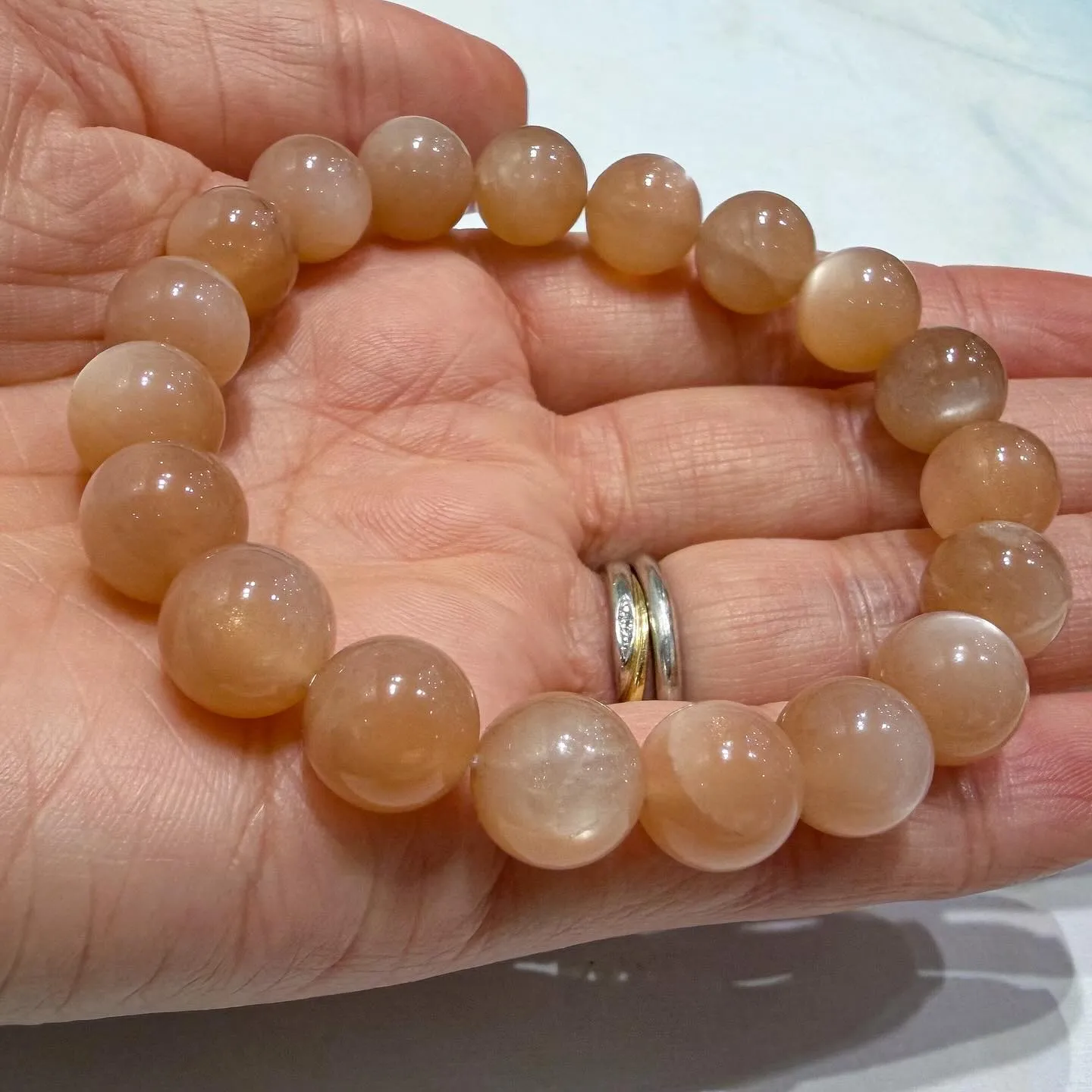 オレンジムーンストーン